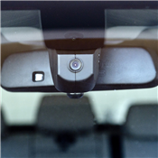 迈卡盾  隐藏式行车记录仪  140°广角 1080P画质  专车专用